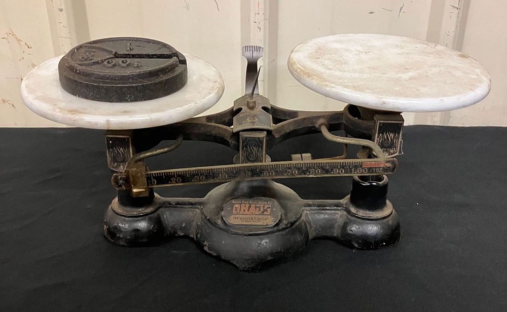 Lot 262: Antique Newark Scale Works (Newark, N.J.) Ohaus Cast Iron Candy Scale With Weight 14"W X 7"H