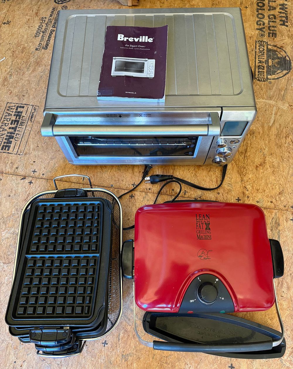 Lot 432: Breville BOV800XL/A Smart Oven With George Foreman Lean Mean Fat Grilling Machine