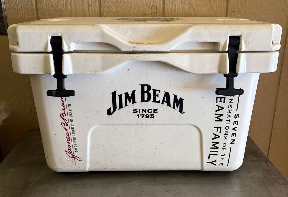 Lot 435: Jim-Beam Yeti-Style Cooler 16"X22"X15"