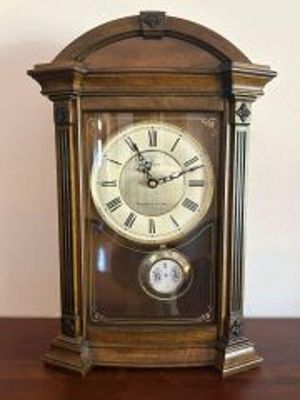 Bulova Allerton B7653 Chiming Mantel Clock in Old World Walnut Finish - 11.5"x17"