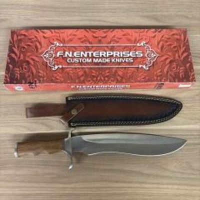 Large Fixed Blade Bowie Knife With Wooden Handle, Leather Sheath And Box 17"