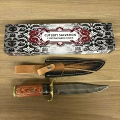 Fixed Blade Bowie Or Hunting Knife With Damascus Blade, Decorated Handle, Leather Sheath And Box 12"