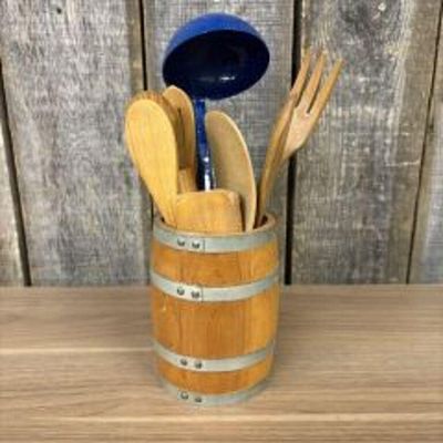 Wooden Barrel Shape Kitchen Utensil Holder With Collection Of Wooden - Enameled Utensils 