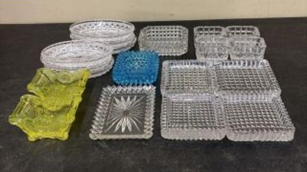 Lot 527: Lot Of Antique - Vintage Glassware - Salt...