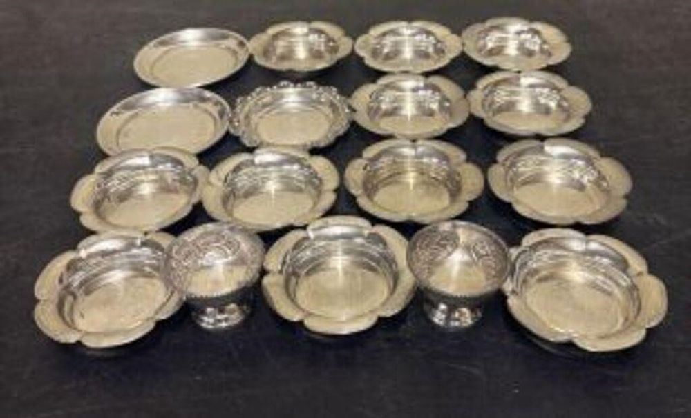 Lot 540: Lot Of Sterling Silver Salt Cellars - Nut...