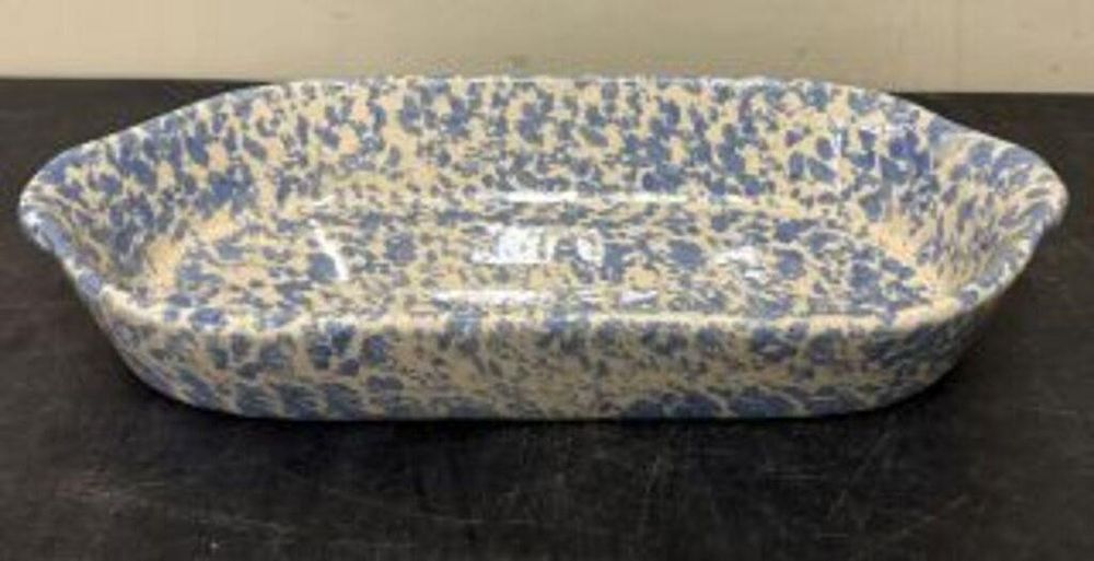 Lot 583: B.B. Pottery Cobalt Swirl Pottery Baking Pan 6"X...