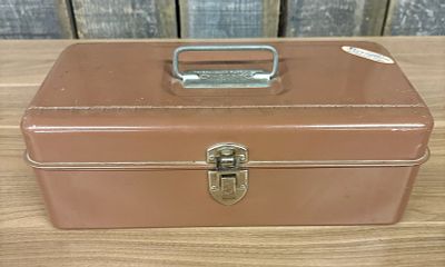 Western Auto Supply Corp. Metal Tool Or Tackle Box - 7"x13"x6"