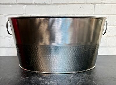 Stainless Steel Style Hammered Design Tub With Handles 14"X18"X10"