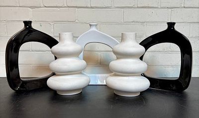 Modern Decoration Including Bubble Style And Ceramic Vases 9"X10"