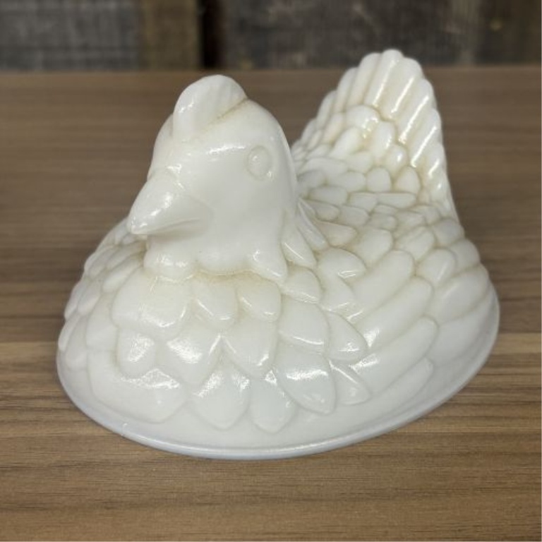 Avon Glass Hen on Nest Covered Trinket Dish