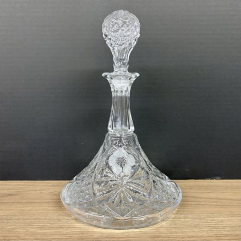 A Set of Floral Etched and Cut Glass Drinkware Including a Ship's Decanter and Five Tumblers