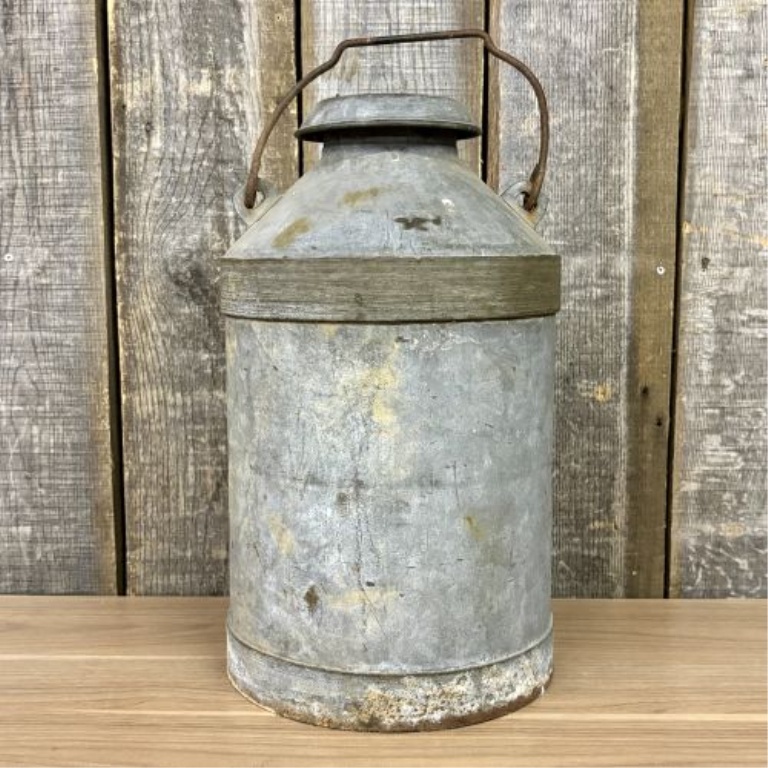 Vintage Galvanized Metal Dairy Milk Can with Bail Handle