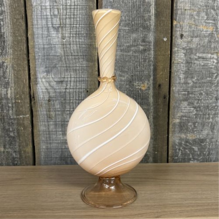 Large Peach Latticinio Art Glass Vase in the Murano Style