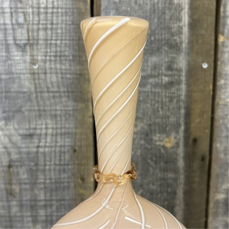 Large Peach Latticinio Art Glass Vase in the Murano Style