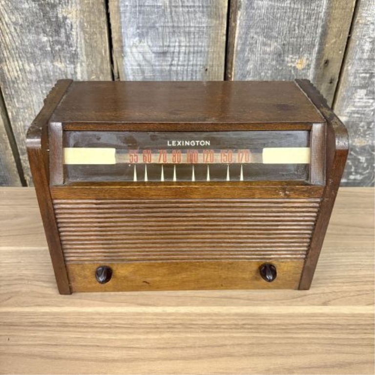 Vintage Lexington Art Deco Wood Case Tabletop AM Tube Radio