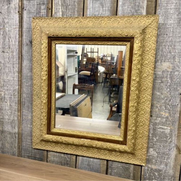 Late 19th Century Victorian Gilt Gesso and Wood Wall Mirror with Velvet Liner