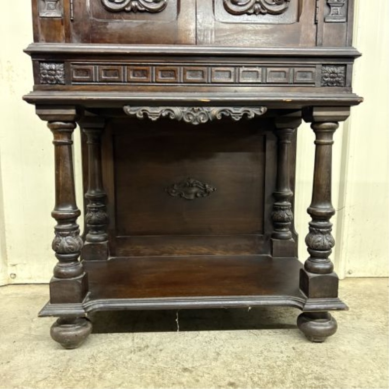 Sparton Model 301 Spanish Revival Carved Wood Radio Console