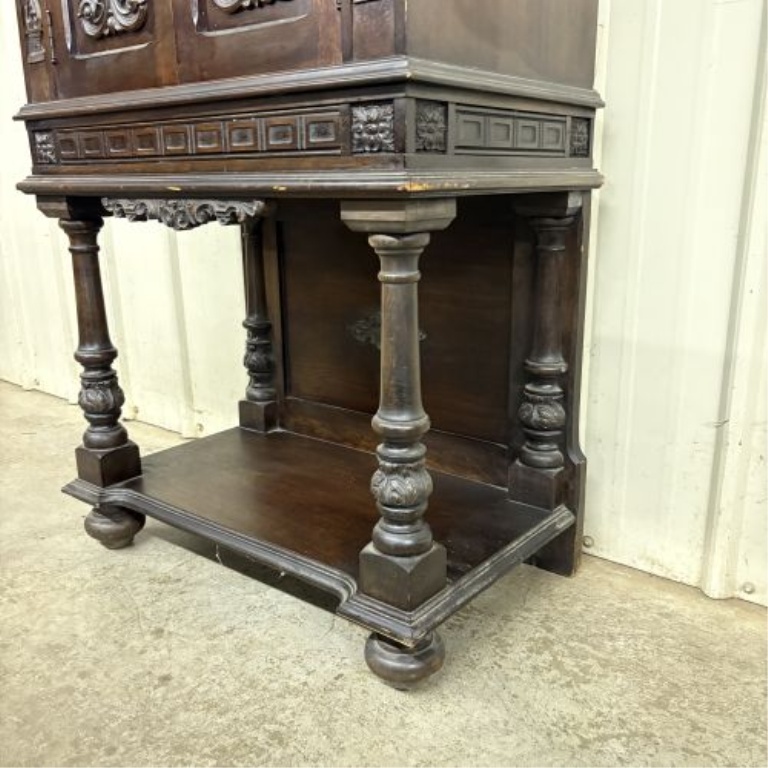 Sparton Model 301 Spanish Revival Carved Wood Radio Console