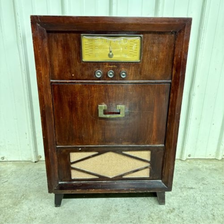 Silvertone Model 51 Radio-Phonograph Console for Sears, Roebuck and Co., 1950