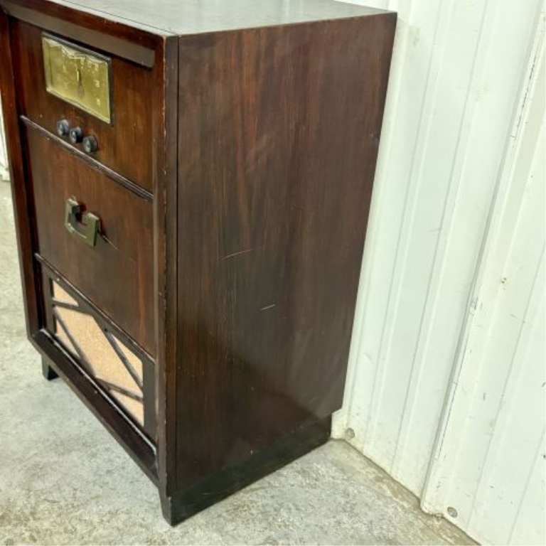Silvertone Model 51 Radio-Phonograph Console for Sears, Roebuck and Co., 1950