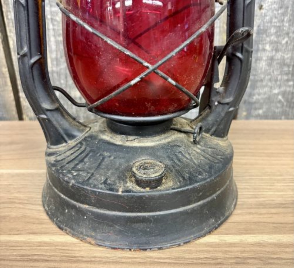 Dietz No. 2 D-Lite Tubular Kerosene Lantern with Red Glass Globe