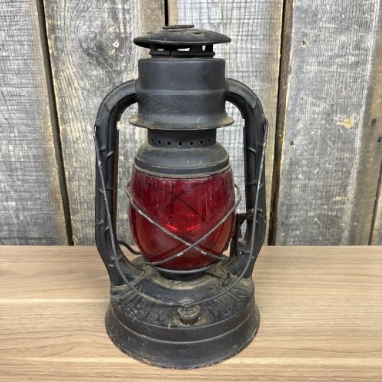 Dietz No. 2 D-Lite Tubular Kerosene Lantern with Red Glass Globe