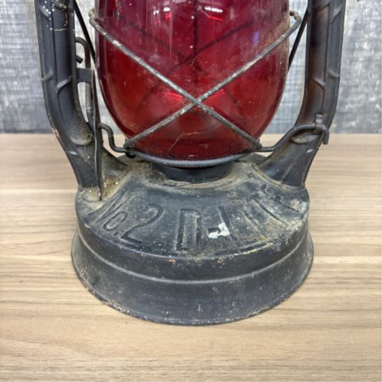 Dietz No. 2 D-Lite Tubular Kerosene Lantern with Red Glass Globe