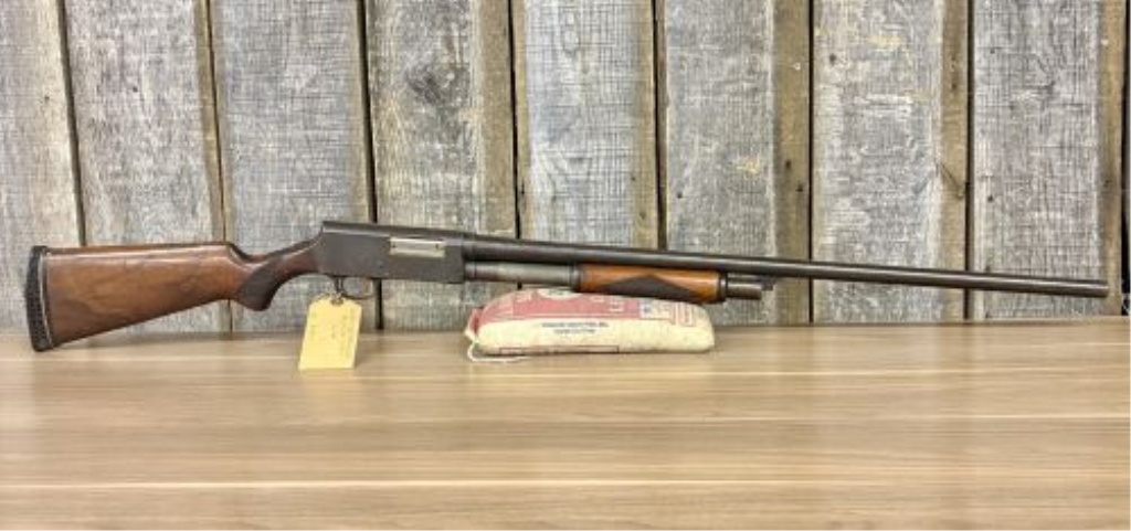 Wards Western Field Model 30-SB562A Pump Action Shotgun 12 Gauge with 30 Inch Barrel