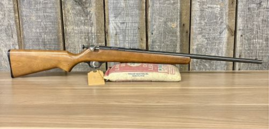 Marlin Model 100 Single-Shot Bolt-Action Rifle .22 S/L/LR with 24 Inch Barrel
