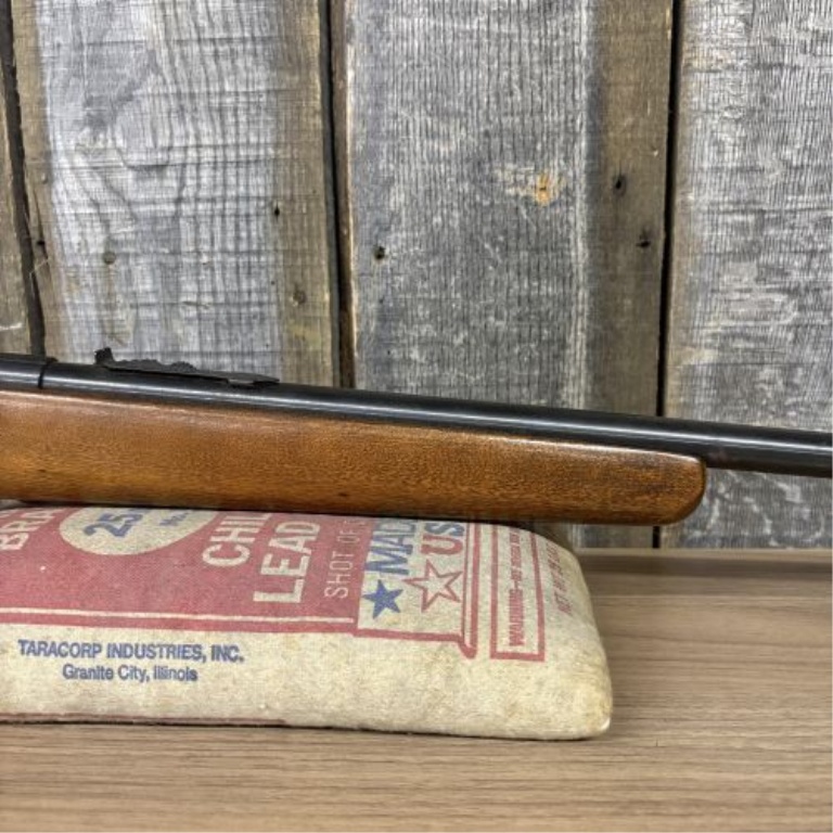 Marlin Model 100 Single-Shot Bolt-Action Rifle .22 S/L/LR with 24 Inch Barrel