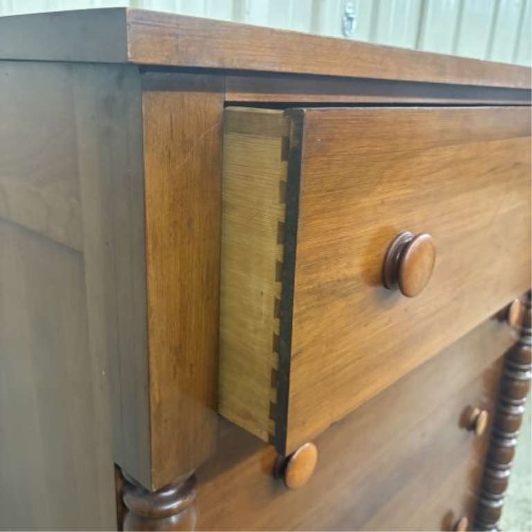Davis Cabinet Company Collectors Cherry Empire Style Four Drawer Chest
