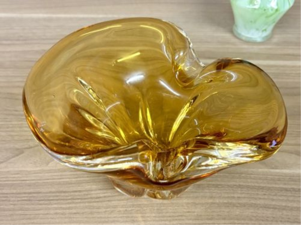 Two Pieces of Vintage Art Glass Including a Freeform Amber Bowl and a Green Slag Glass Bud Vase