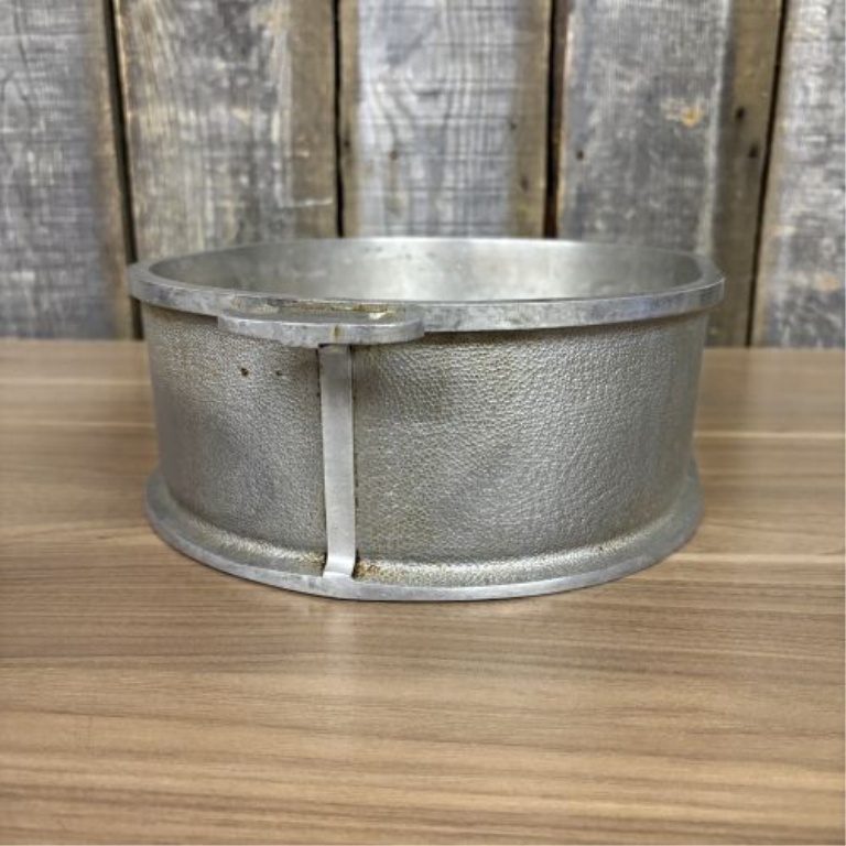 Guardian Service Hammered Aluminum Oval Roaster