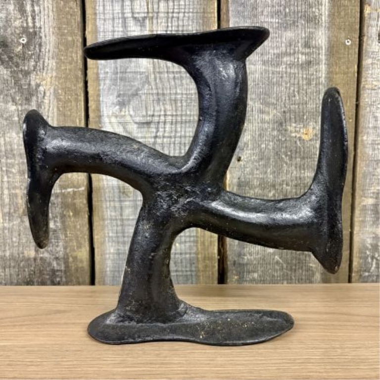 Antique Cast Iron Four-Way Cobbler Shoe Last Wheel Anvil