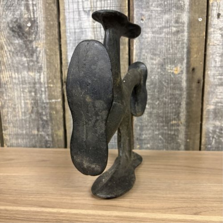 Antique Cast Iron Four-Way Cobbler Shoe Last Wheel Anvil