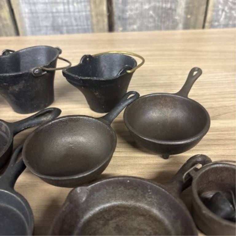 An Assortment of Vintage Miniature Cast Iron Household and Kitchen Items