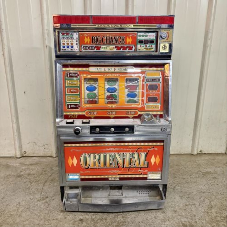 Universal Oriental Pachislo Skill-Stop Slot Machine