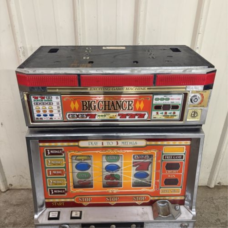 Universal Oriental Pachislo Skill-Stop Slot Machine