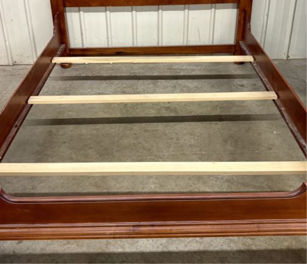 Ethan Allen British Classics Style Cherry Queen Size Four Poster Bed