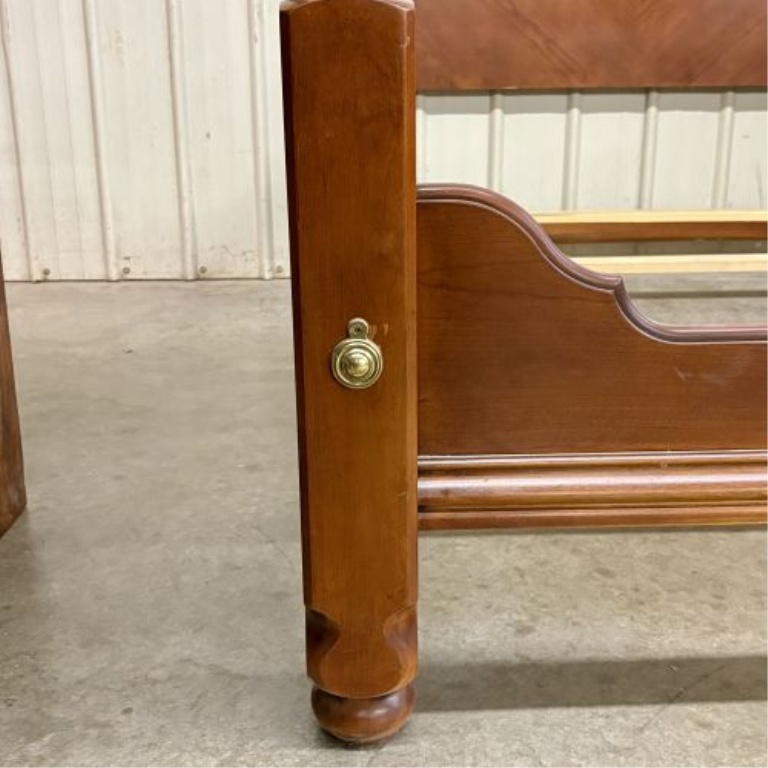 Ethan Allen British Classics Style Cherry Queen Size Four Poster Bed