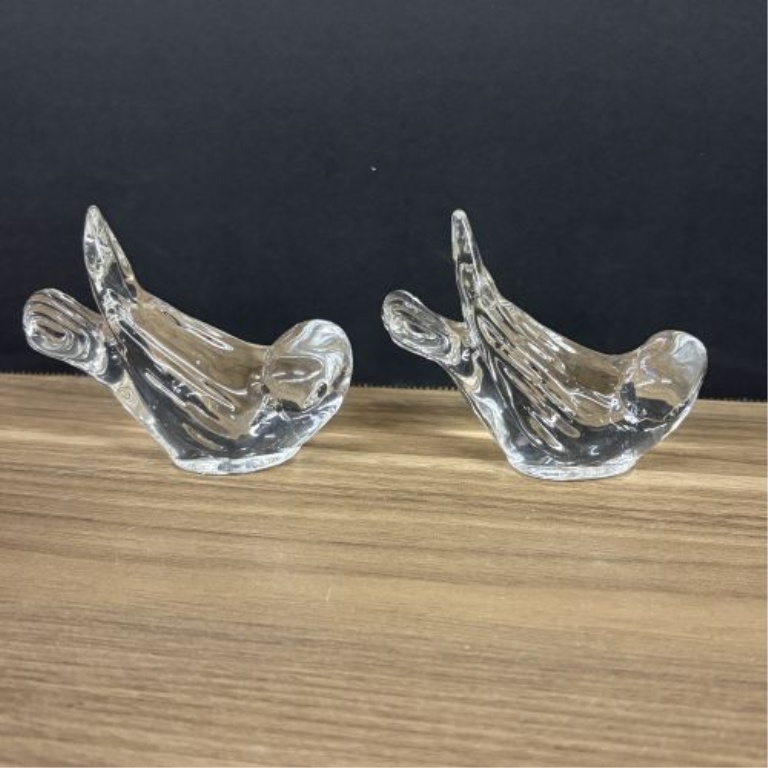A Collection of Eleven Assorted Clear Glass and Crystal Decorative Objects and Tableware Accessories