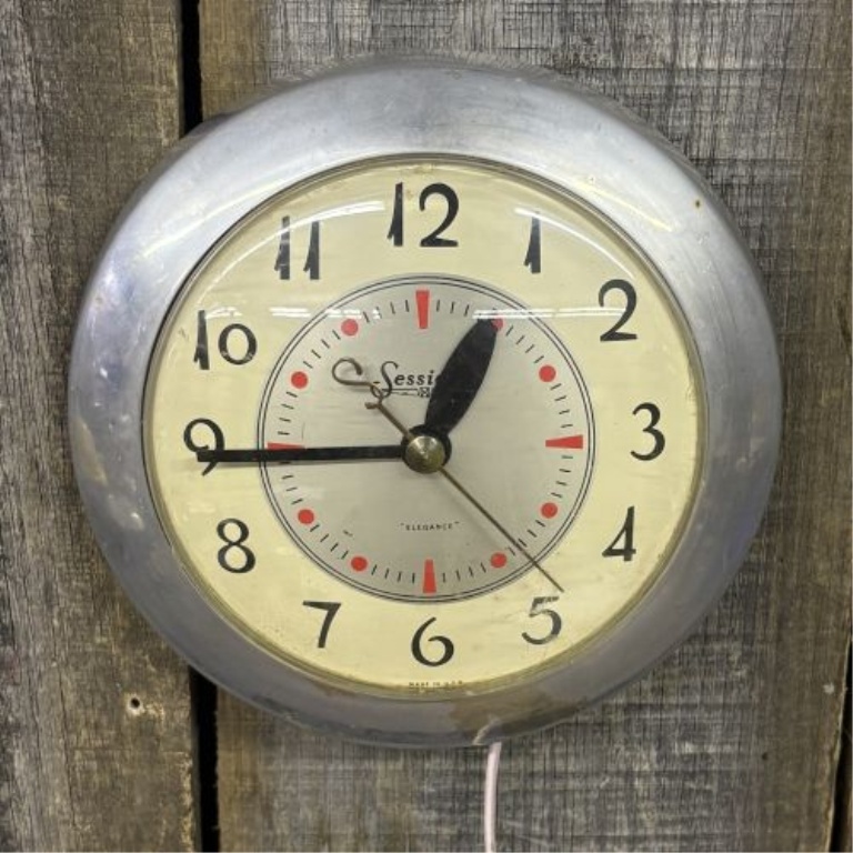 Sessions Clock Company Elegance Electric Wall Clock