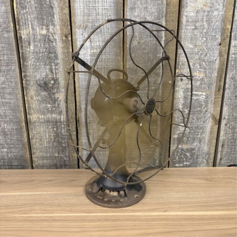 Antique Emerson Type 29646 16-Inch Brass Blade Electric Desk Fan
