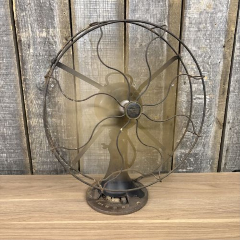 Antique Emerson Type 29646 16-Inch Brass Blade Electric Desk Fan