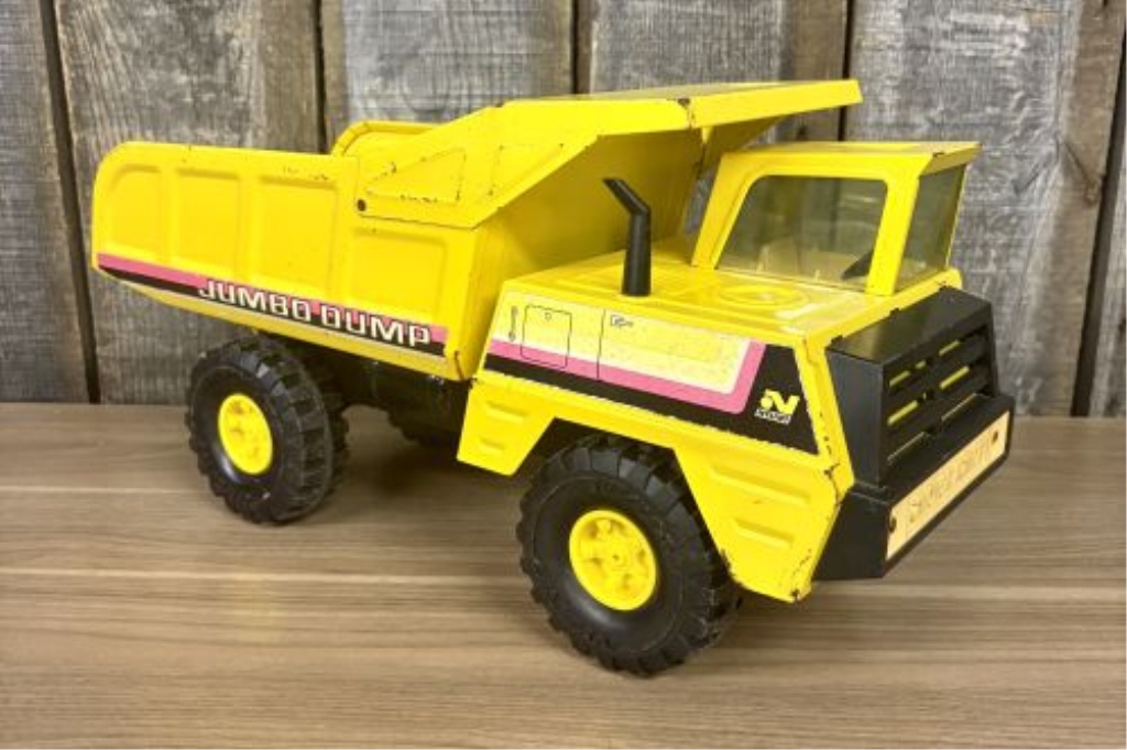 Nylint Jumbo Dump Truck