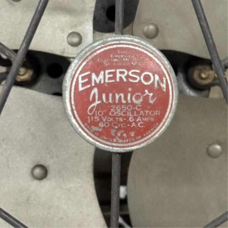 Vintage Emerson Junior Model 2650-C 10-Inch Oscillating Electric Desk Fan