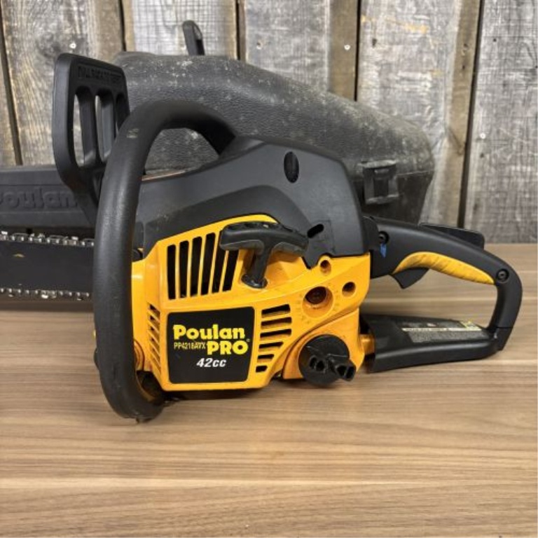 Poulan Pro PP4218AVX 42cc Gas-Powered Chainsaw with 18-Inch Bar and Carrying Case