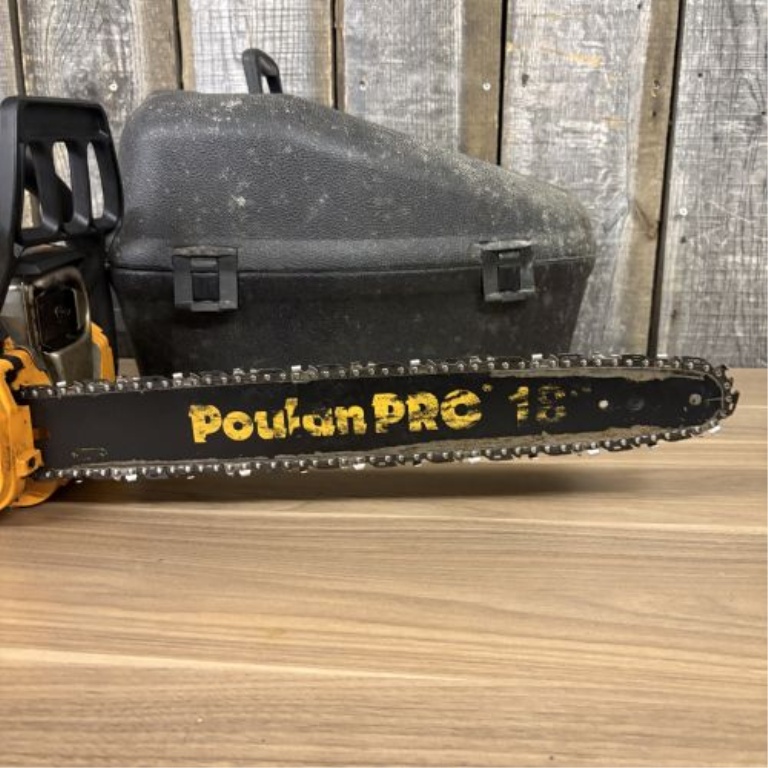 Poulan Pro PP4218AVX 42cc Gas-Powered Chainsaw with 18-Inch Bar and Carrying Case