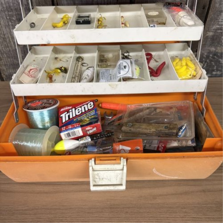 Adventurer Model 1499-5 Three-Tray Cantilever Tackle Box with Contents