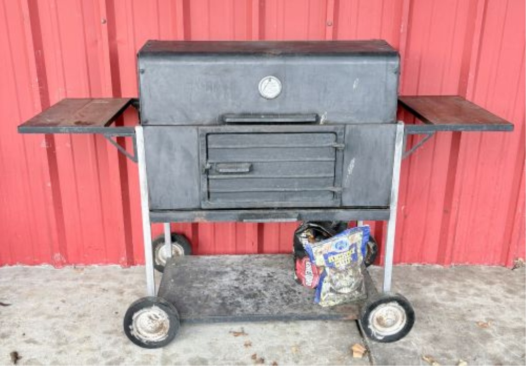 Vintage Char-Broil No. 240A Heavy-Duty Charcoal Grill and Smoker